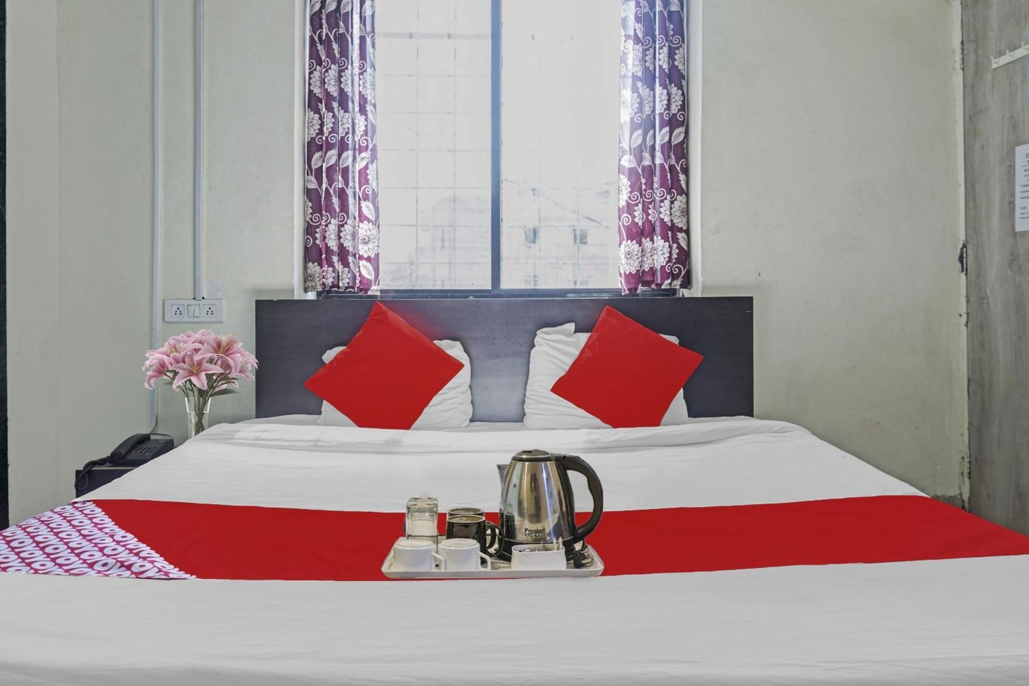 Hotel O R K Exclusive Хинджавади Экстерьер фото