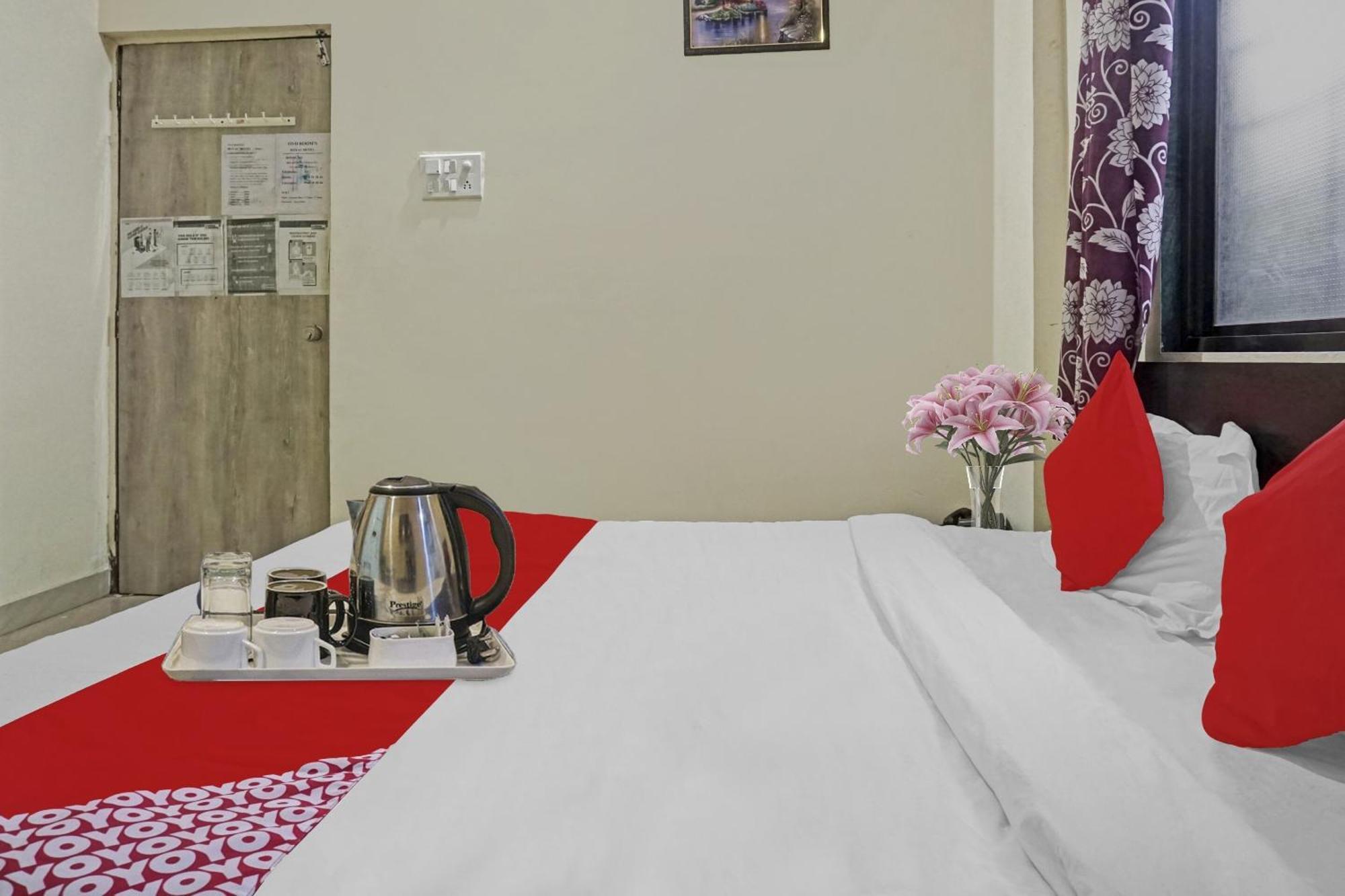 Hotel O R K Exclusive Хинджавади Экстерьер фото