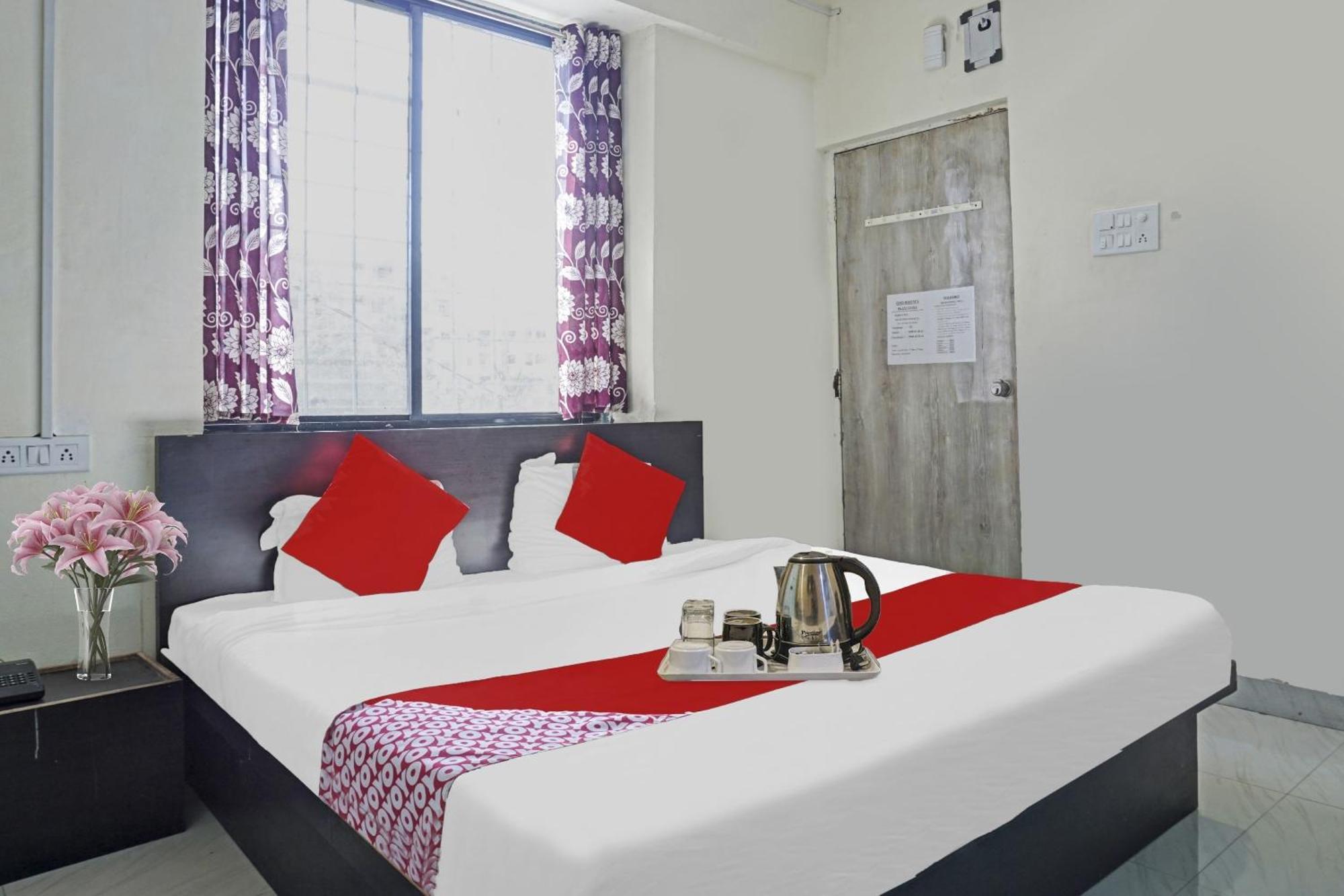 Hotel O R K Exclusive Хинджавади Экстерьер фото